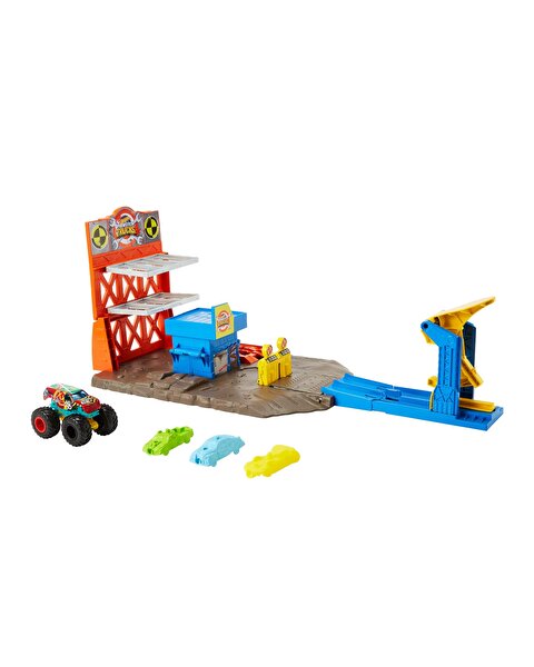 Hot Wheels Monster Trucks Patlama İstasyonu Oyun Seti HFB12