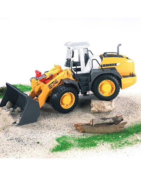 Bruder Liebherr L 574 Kepçe BR02430