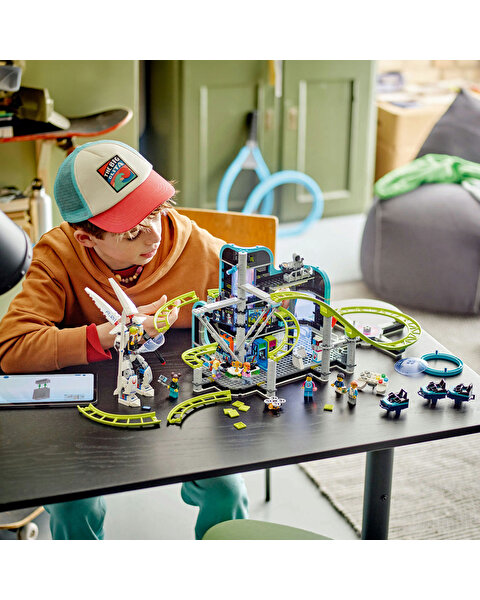 LEGO City Robot Dünyası Hız Treni Parkı 60421