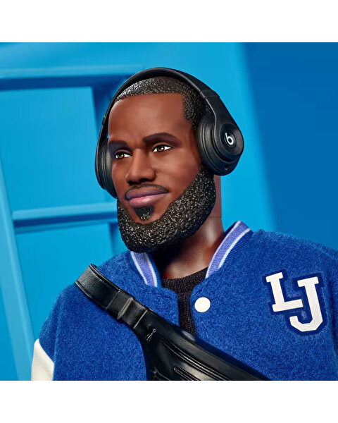Barbie Signature LeBron James Kenbassadors Bebek HRM33