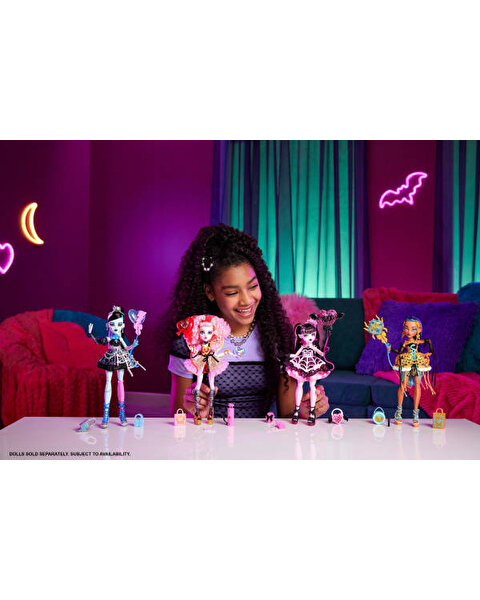 Monster Hi̇gh Havalı Doğum Günü Seri̇si̇ Cupid Asteria JBG77