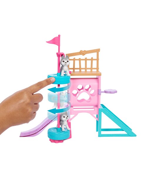 Barbie Stacie'nin Köpekçik Oyun Parkı HRM10