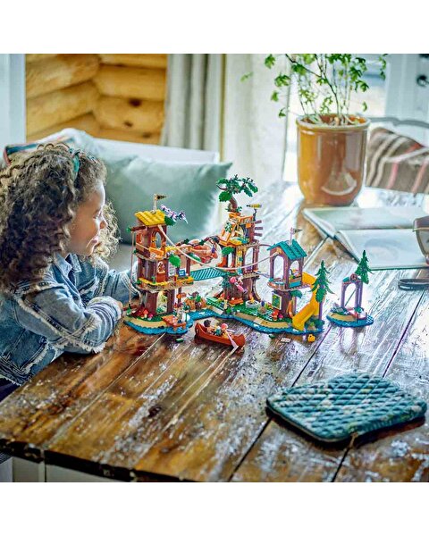 LEGO Friends Macera Kampı Ağaç Ev 42631