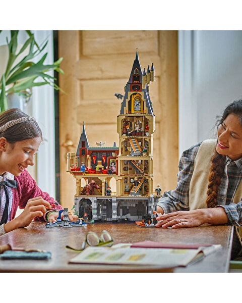 LEGO Harry Potter Hogwarts Şatosu: Ana Kule 76454