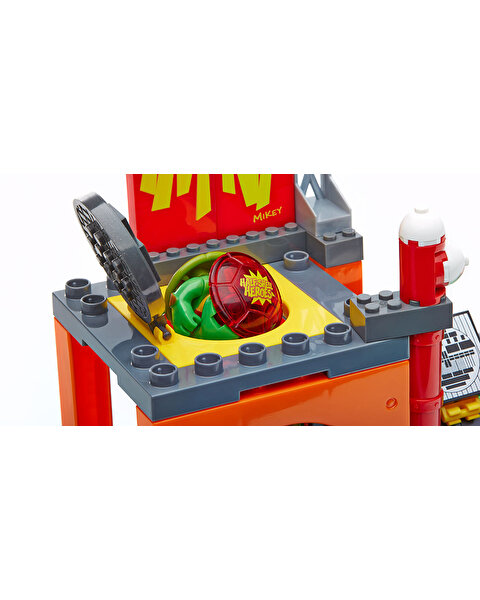 Mega Bloks TMNT Gizli Yeraltı Barınağı Oyun Seti 115 Parça
