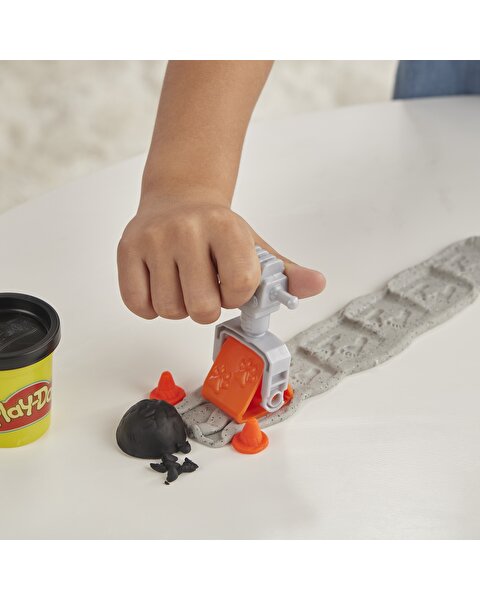 Play-Doh Çalışkan Çimento Kamyonu