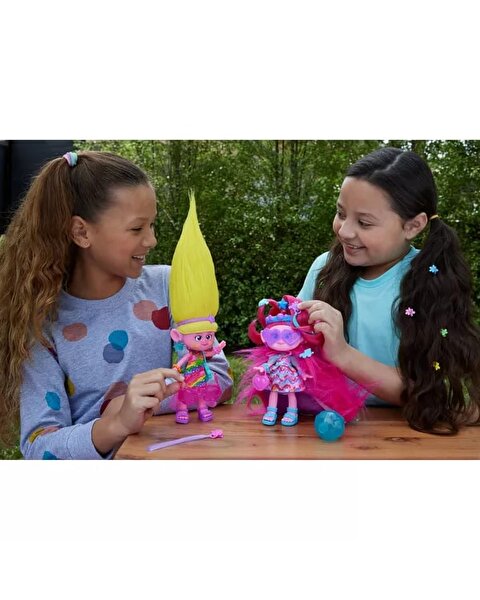 DreamWorks Trolls Band Together Hairsational Reveals Queen Poppy HNF16