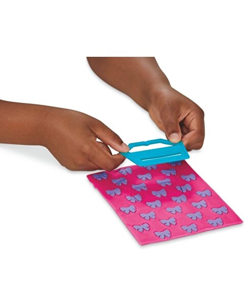 Play Doh Barbie Fırfırlar ve Fiyonklar seti G31566