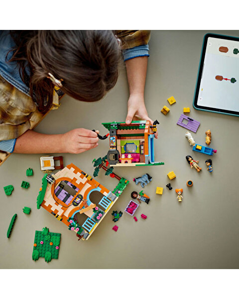 LEGO Friends Midilli Çiftliği ve Ahır 42654