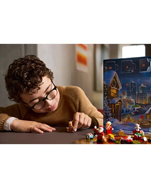 LEGO City 2025 Yılbaşı Takvimi 60475