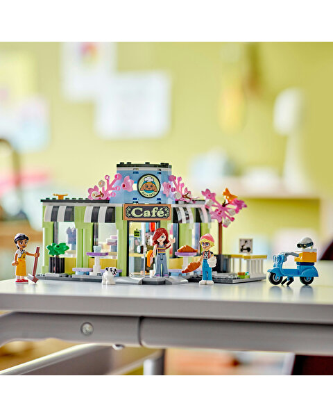 LEGO Heartlake City Kafe’si 42618