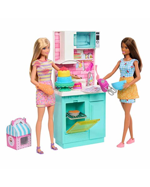 Barbie Brooklyn ve Malibu Pasta Yapıyor Oyun Seti HJY94