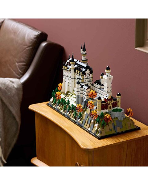 LEGO Architecture Neuschwanstein Şatosu 21063