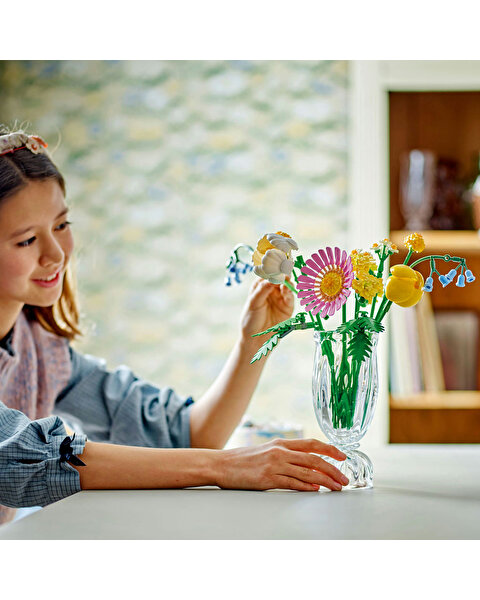 LEGO Botanicals Küçük Sarı Buket 10347