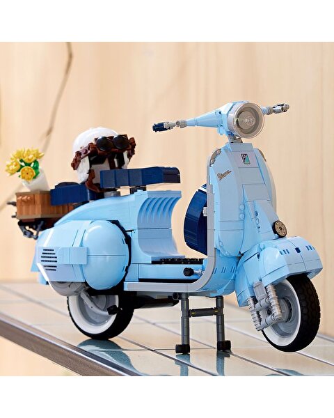 LEGO Icons Vespa 125 10298