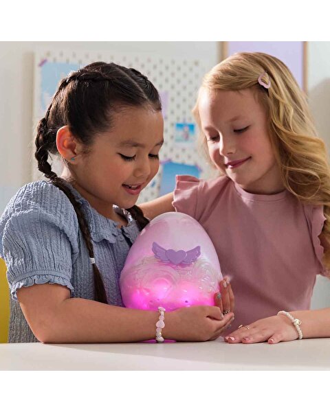 Hatchimals Alive Mystery Hatch Pufficorn
