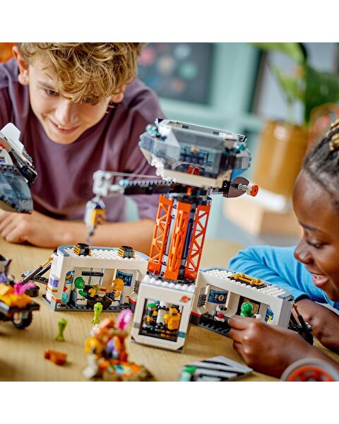 LEGO City Uzay Üssü ve Roket Fırlatma Rampası 60434