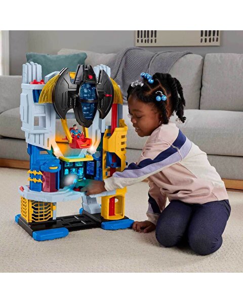 Imaginext DC Super Friends Ultimate Headquarters Sesli ve Işıklı Macera Oyun Seti HNW08