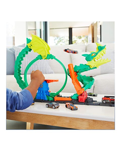 Hot Wheels Ejderha İle Mücadele Pisti HDP03