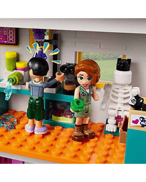 LEGO Friends Uluslararası Heartlake Okulu 41731