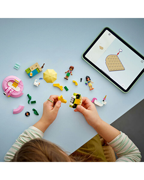 LEGO Friends Tek Boynuzlu At ve Flamingo Havuz Partisi 42658
