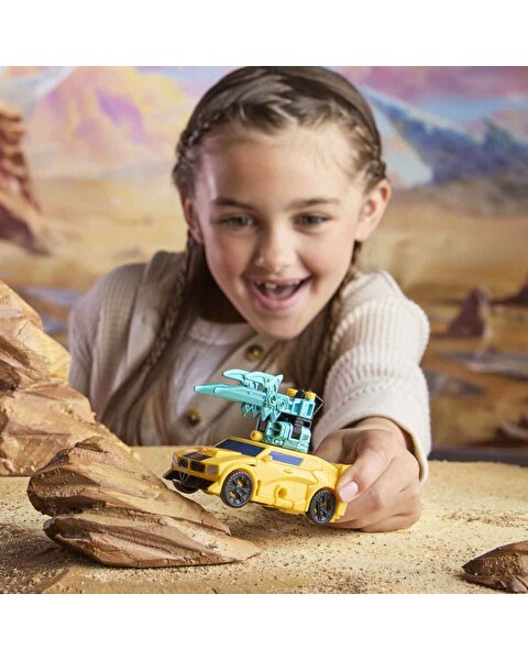 Transformers Cyberworld Dönüşebilen Robot Bumblebee