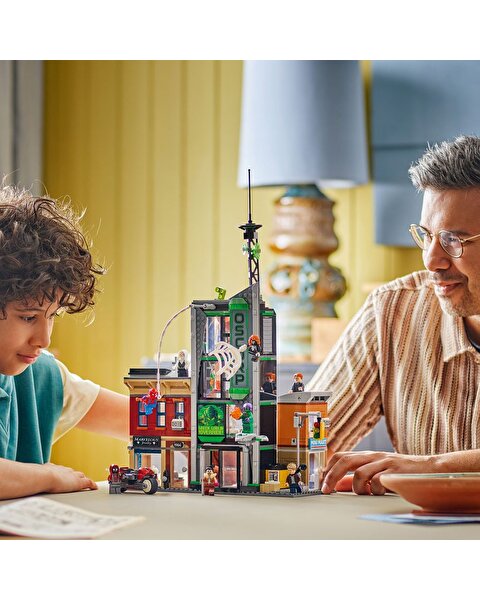 LEGO Marvel Örümcek Adam Oscorp’a Karşı 76324