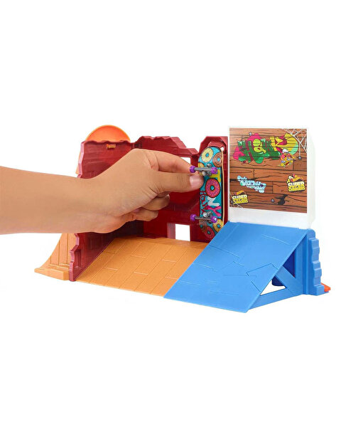 Hot Wheels Skate Parmak Kaykay Macerasına Başlangıç Seti Donut Skatepark