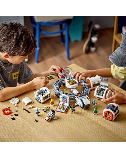LEGO City Modüler Uzay İstasyonu 60433