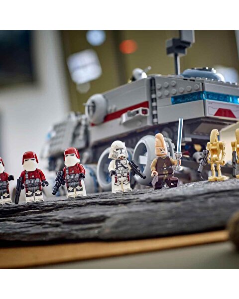 LEGO Star Wars: Klon Savaşları Cumhuriyet Juggernaut 75413