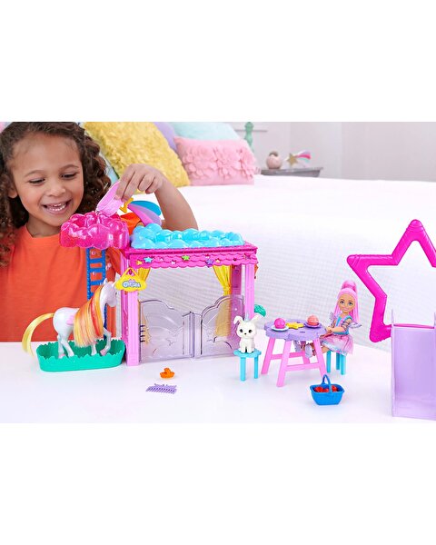 Barbie A Touch Of Magic Chelsea Ve Pegasus Oyun Seti HNT67