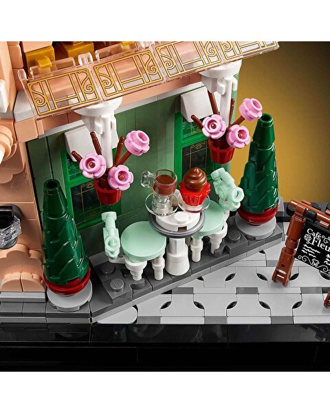 LEGO Icons French Cafe 10362