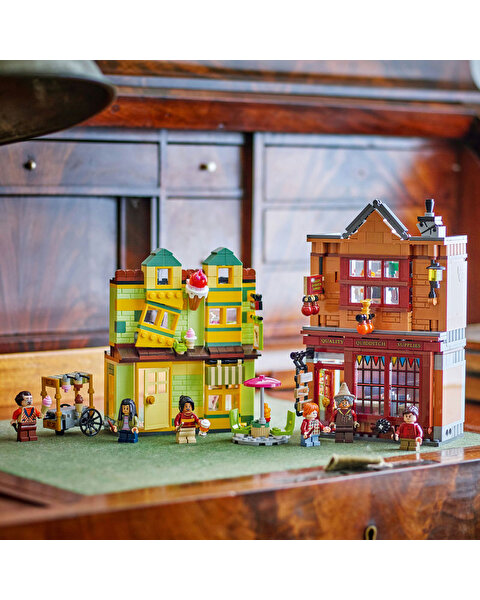 LEGO Harry Potter Kaliteli Quidditch Malzemeleri ve Dondurma Salonu 76452