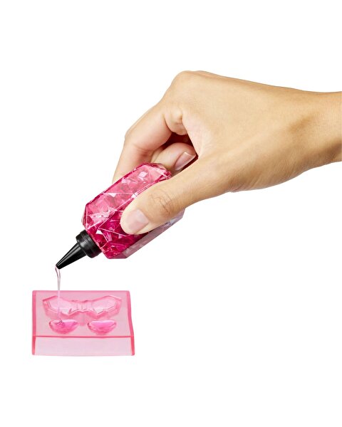 Rainbow High Kristal Serisi Bebekleri Bella Parker