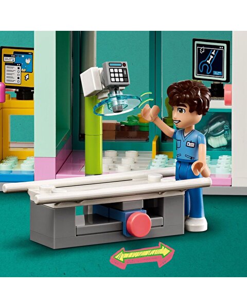 LEGO Friends Heartlake City Hastanesi 42621