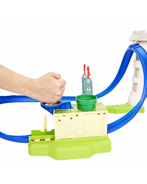Hot Wheels Mario Kart Keskin Dönüşler Pist Seti HGK59