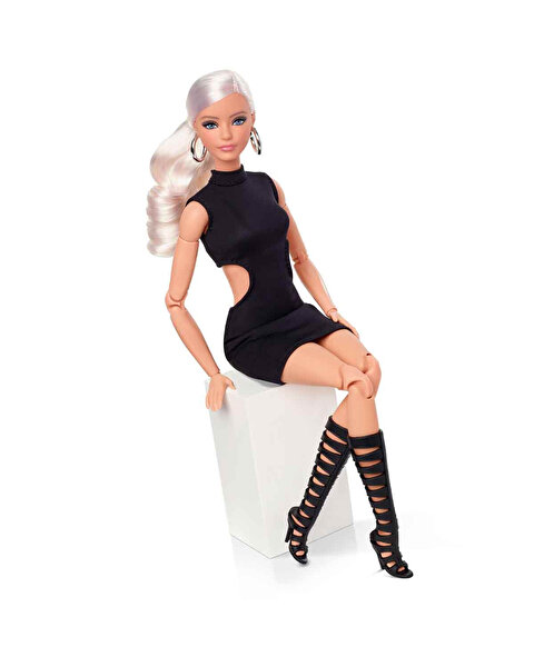 Barbie Basics İkonik Koleksiyon Bebeği Sarışın JBH71