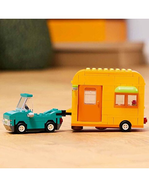 LEGO Animal Crossing Leif Karavan ve Bahçe Dükkanı 77054
