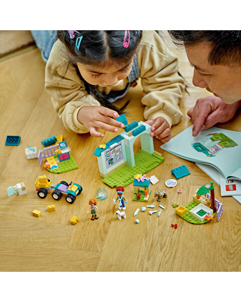 LEGO Friends Çiftlik Hayvanı Veteriner Kliniği 42632