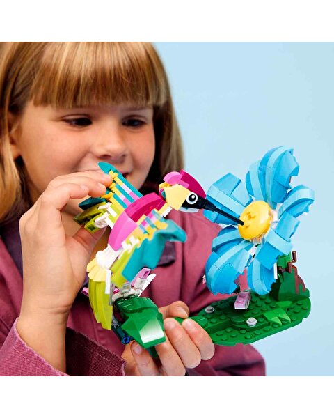 LEGO Creator 3’ü 1 Arada Vahşi Hayvanlar: Renkli Sinek Kuşu 31384