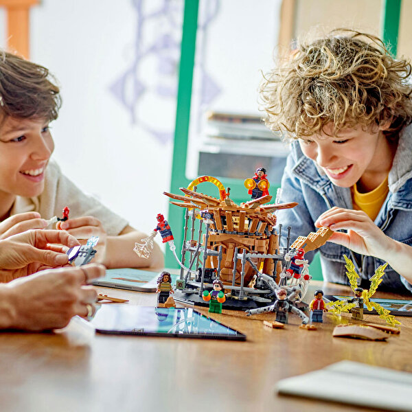 LEGO Marvel Örümcek Adam Son Savaş 76261