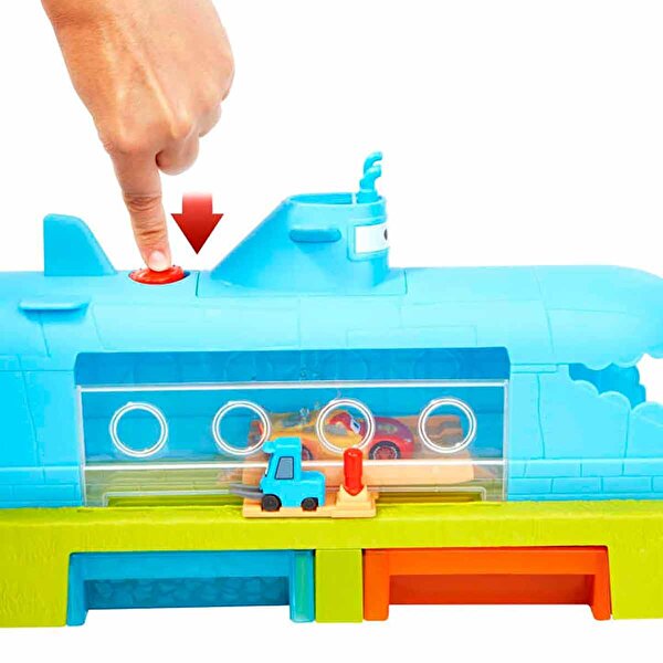Cars Balina Araba Yıkama Oyun Seti HGV70
