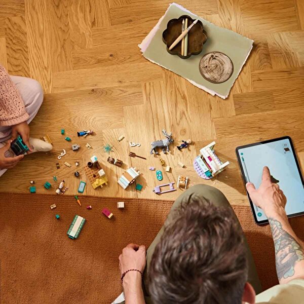 LEGO Disney Frozen Anna’nın Kızak Macerası 43256