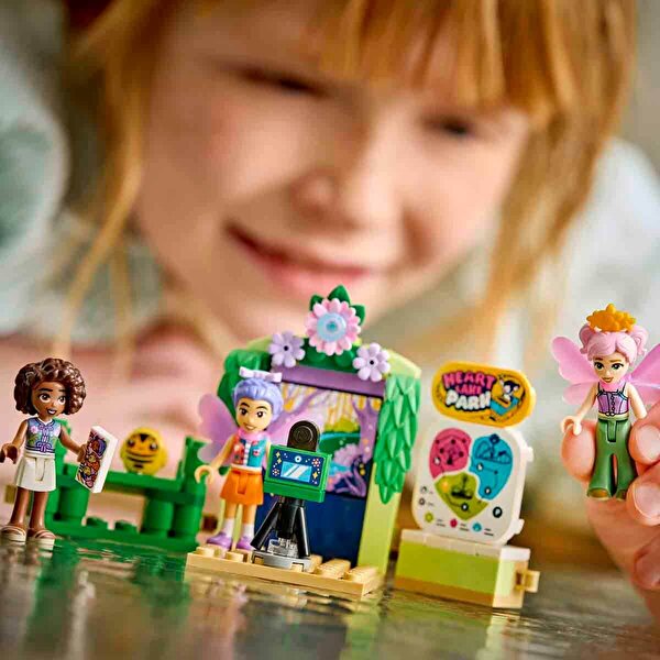 LEGO Friends Dönen Çiçek ve Peri Fincanı 42702