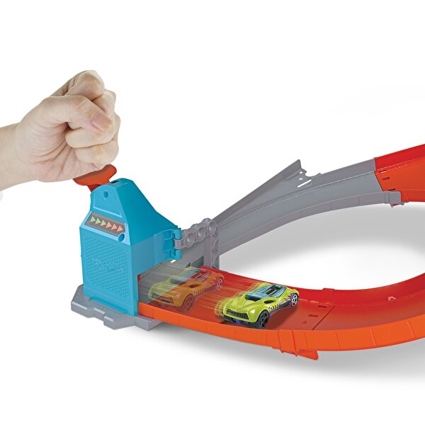 Hot Wheels Şampiyonluk Parkuru Yarış Seti GBF84