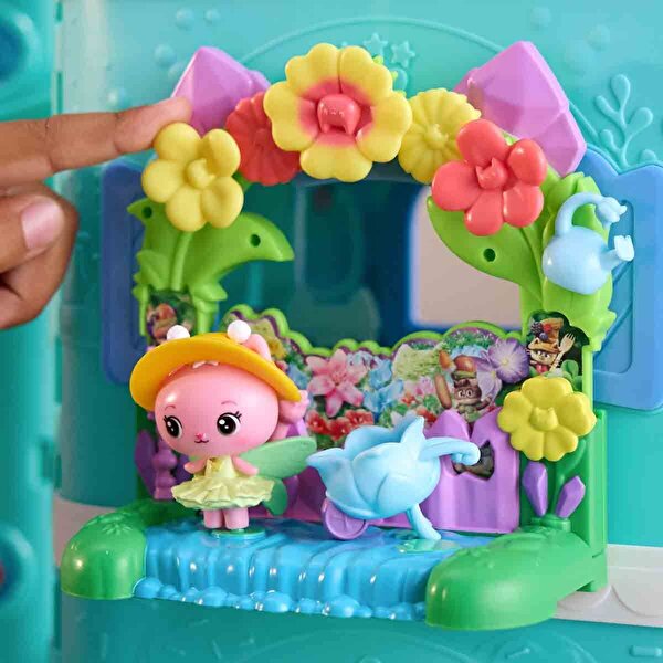 Gabby’s Dollhouse Oyun Seti̇ Queen Kitty Fairy's Garden Balcony