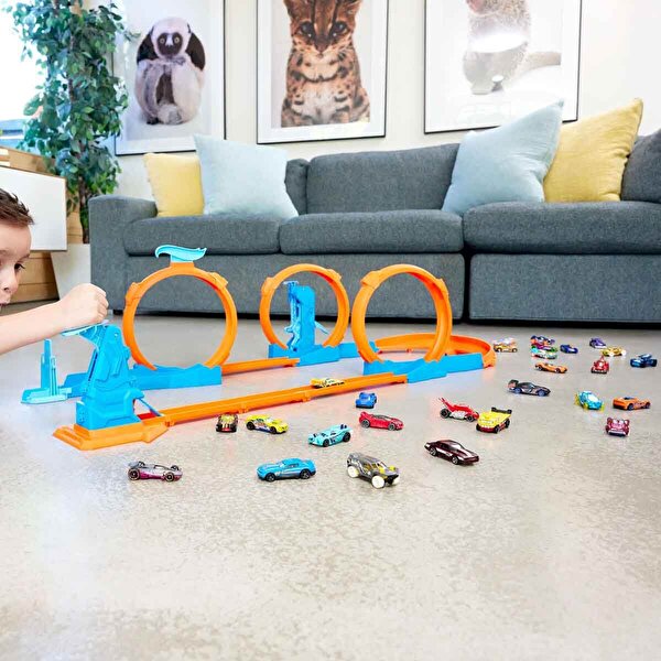 Hot Wheels Track Creator Üçlü Çember Paketi JDW39