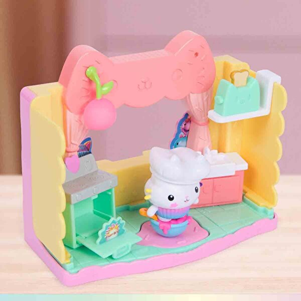 Gabby's Dollhouse Oyun Seti̇ Cakey's Sprinkle Cake-tastic Kitchen