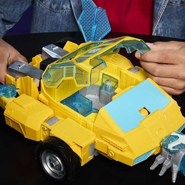 Transformers Cyberworld Power Spark Bumblebee Işıklı ve Sesli Dönüşen Robot G2451