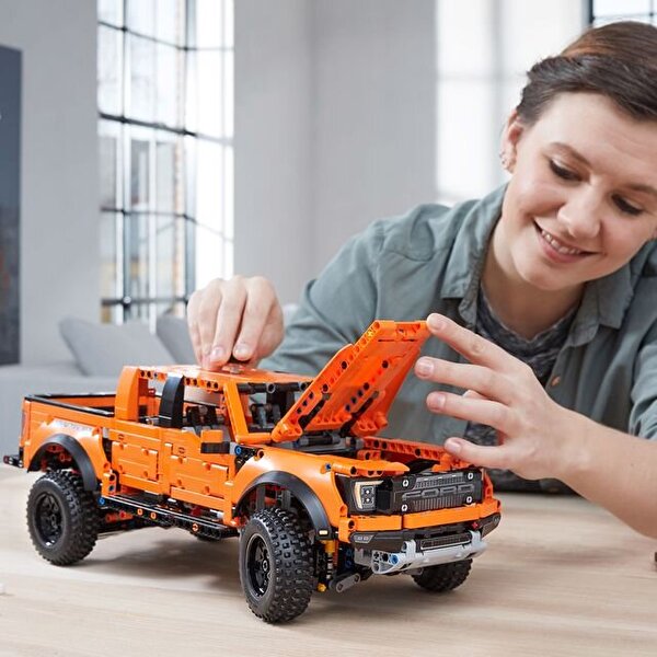 LEGO Technic Ford® F-150 Raptor 42126
